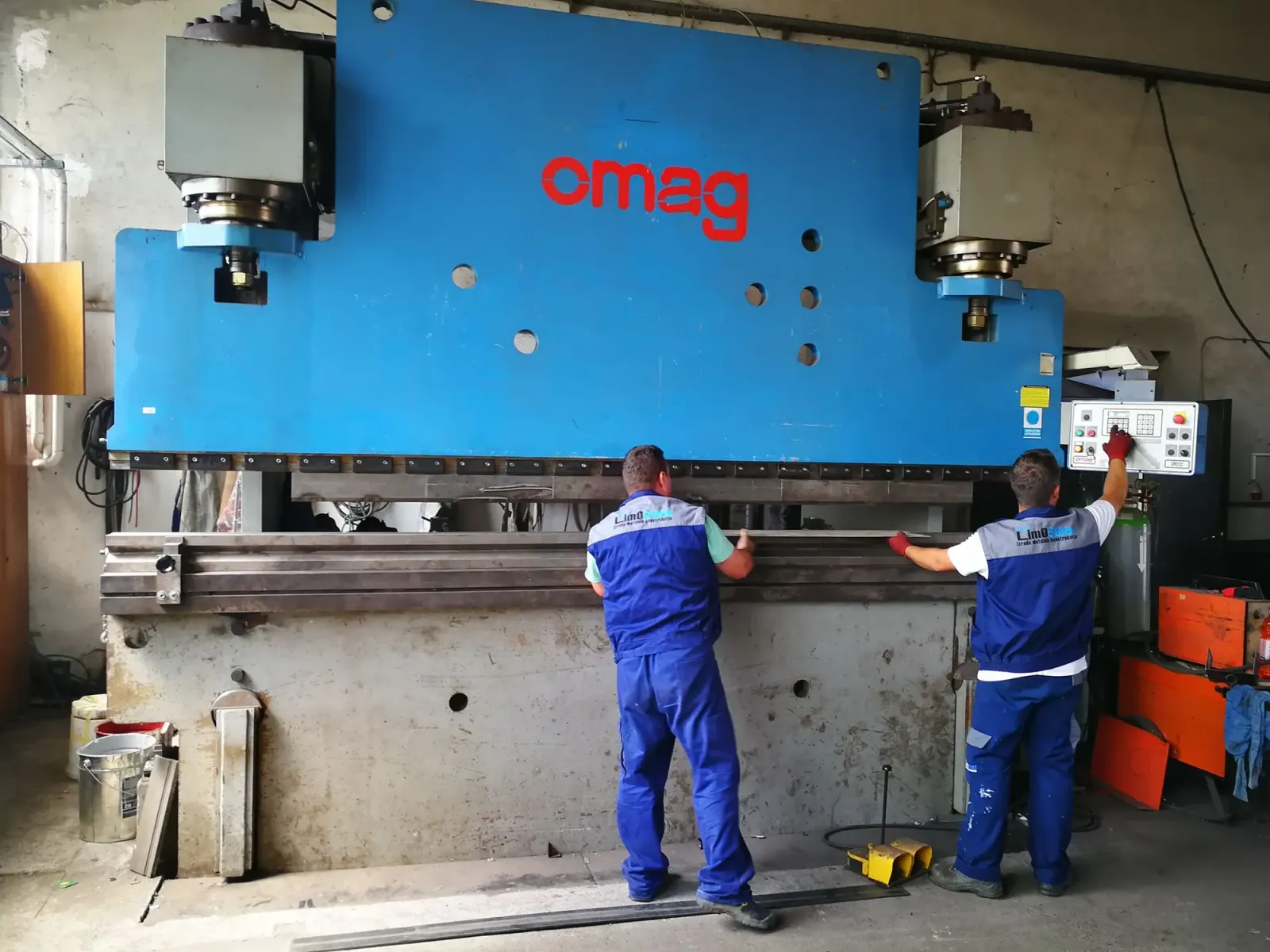 OMAG CNC apkant presa u pogonu Limosteel d.o.o. Gradačac tokom savijanja lima